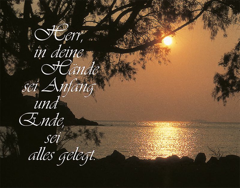 Trauerbild mit Sonnenuntergang über dem Meer und Schriftzug Herr, in deine Hände